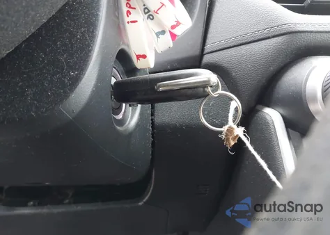 2020 Toyota Rav4 Le z USA, uszkodzony, nr VIN 2T3F1RFV7LC098363